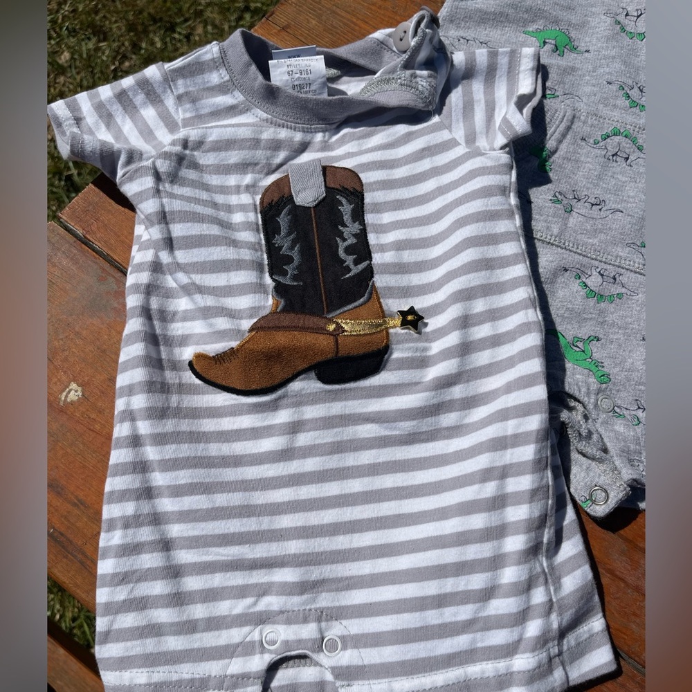 Baby Rompers - Picture 2 of 3